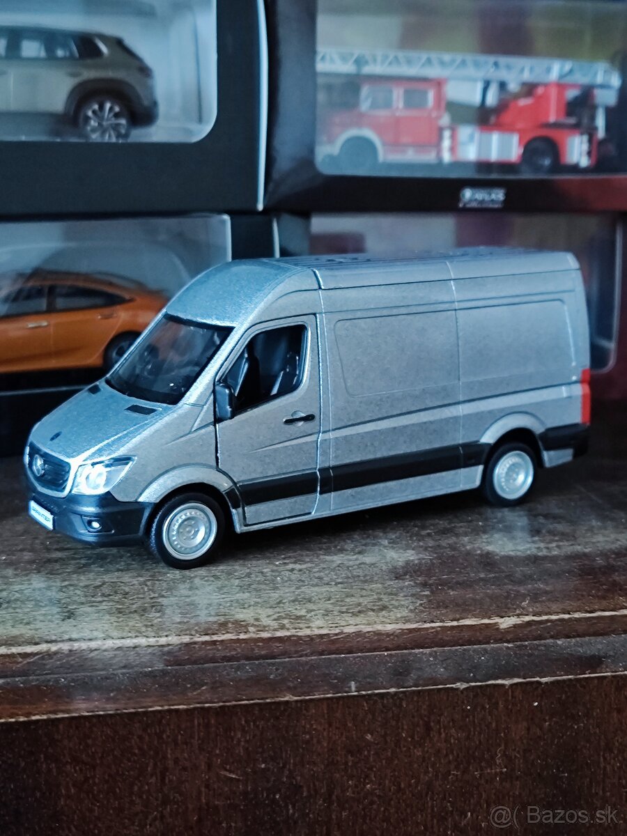 Mercedes Benz 1:43 časť 3 - 10