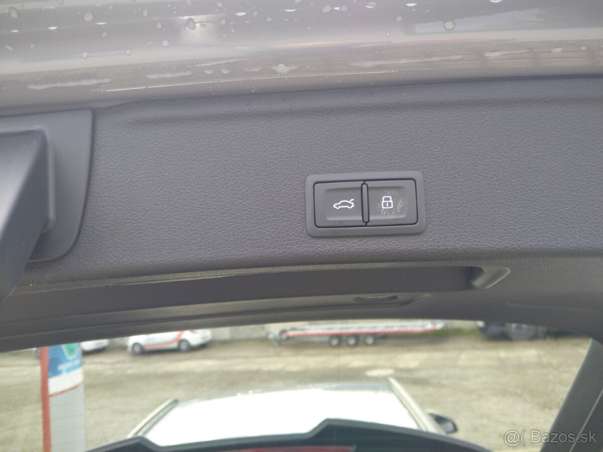 Audi RS4 r.2022 záruka Audi do 1/2027 - 10