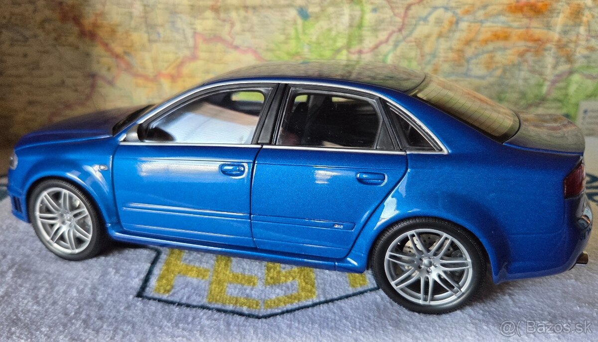 Audi RS 4 B7 1:18 - 10