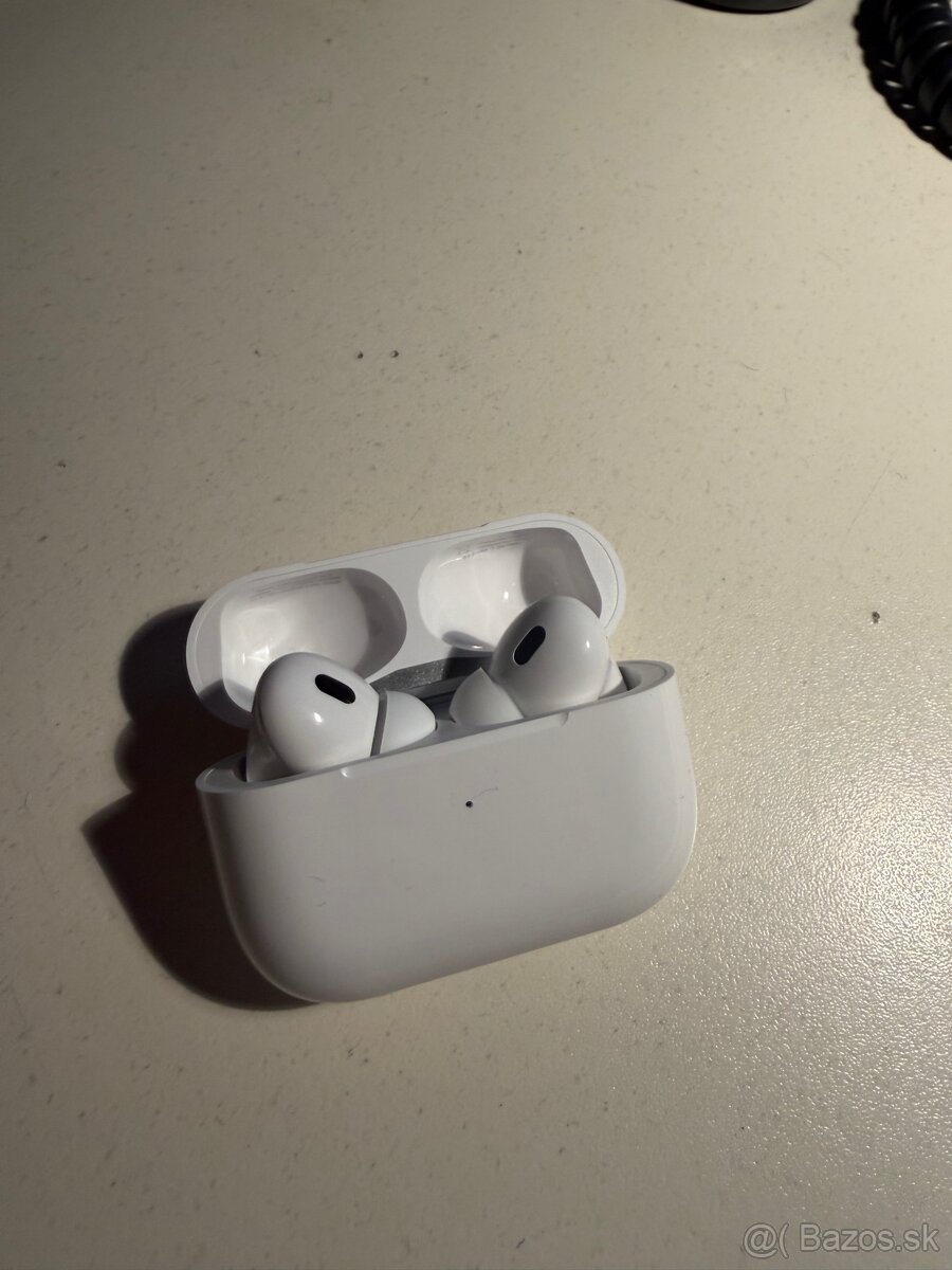Apple AirPods Pro 2 - 10