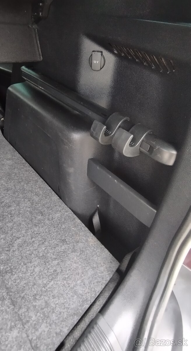 Yeti 1.2 TSI DSG PANORAMA FULL okrem 4x4 - 10