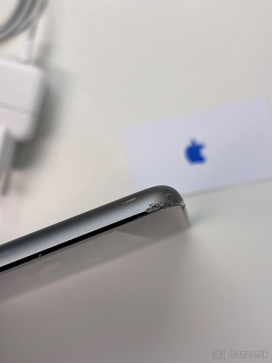 Apple iPad Air 16GB Wifi 1. generácia - 10