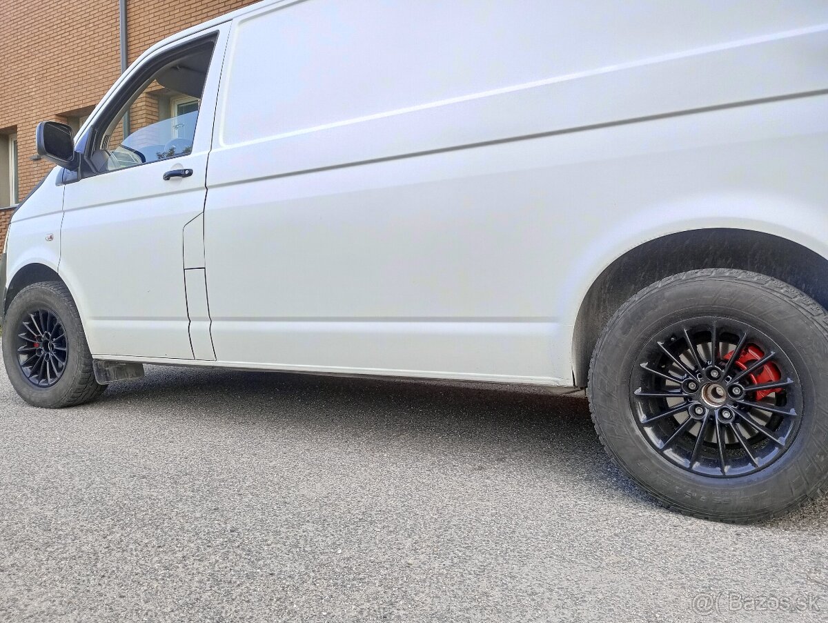 Volkswagen Transporter T5 1.9TDI 75kW - 10