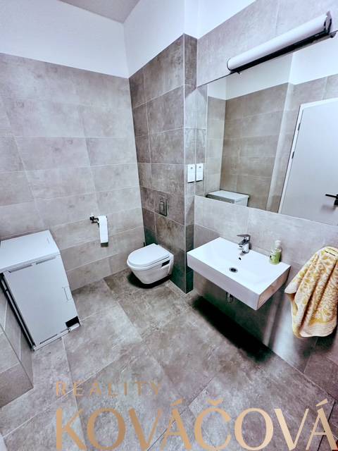 Prenájom kancelárskych priestorov, ul. Gen. M. R. Štefánika, - 10