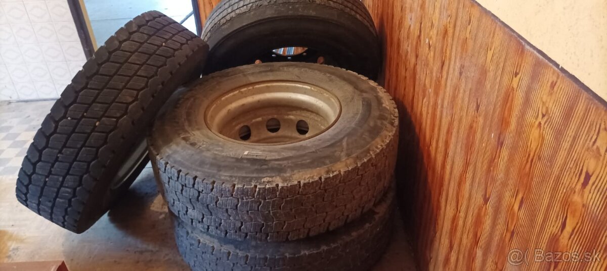 315/80R22.5 - 10