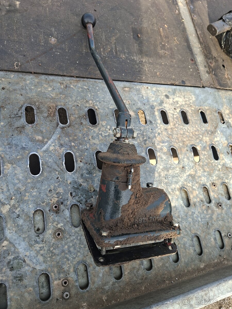 ROZPREDAM TRAKTOR ZETOR 6245,7245 PO CASTIACH,NA DIELY - 10