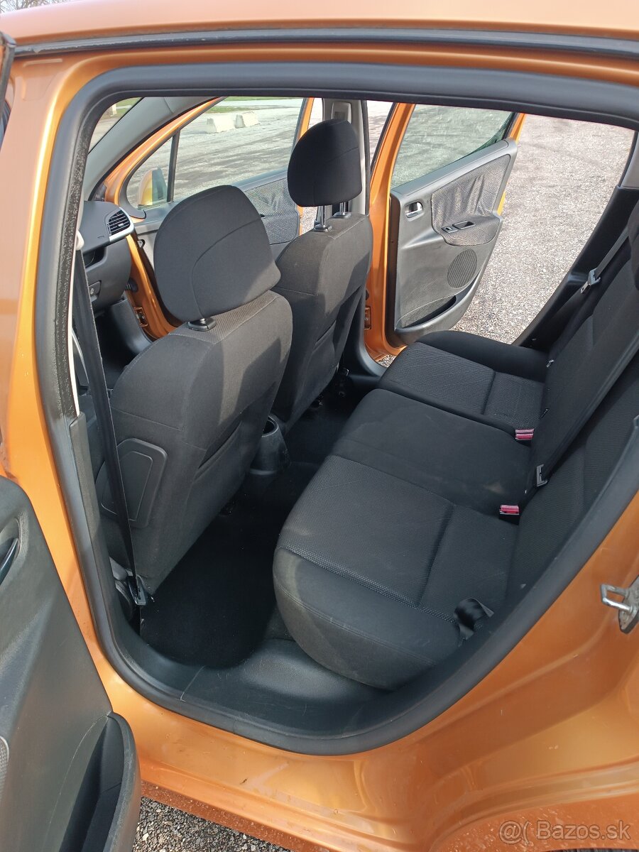 Peugeot 207 1.6 benzin/ 88kW - 10