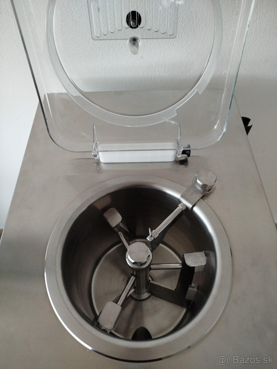 VÝROBNÍK ZMRZLINY TELME CREMAGEL 10 - 10