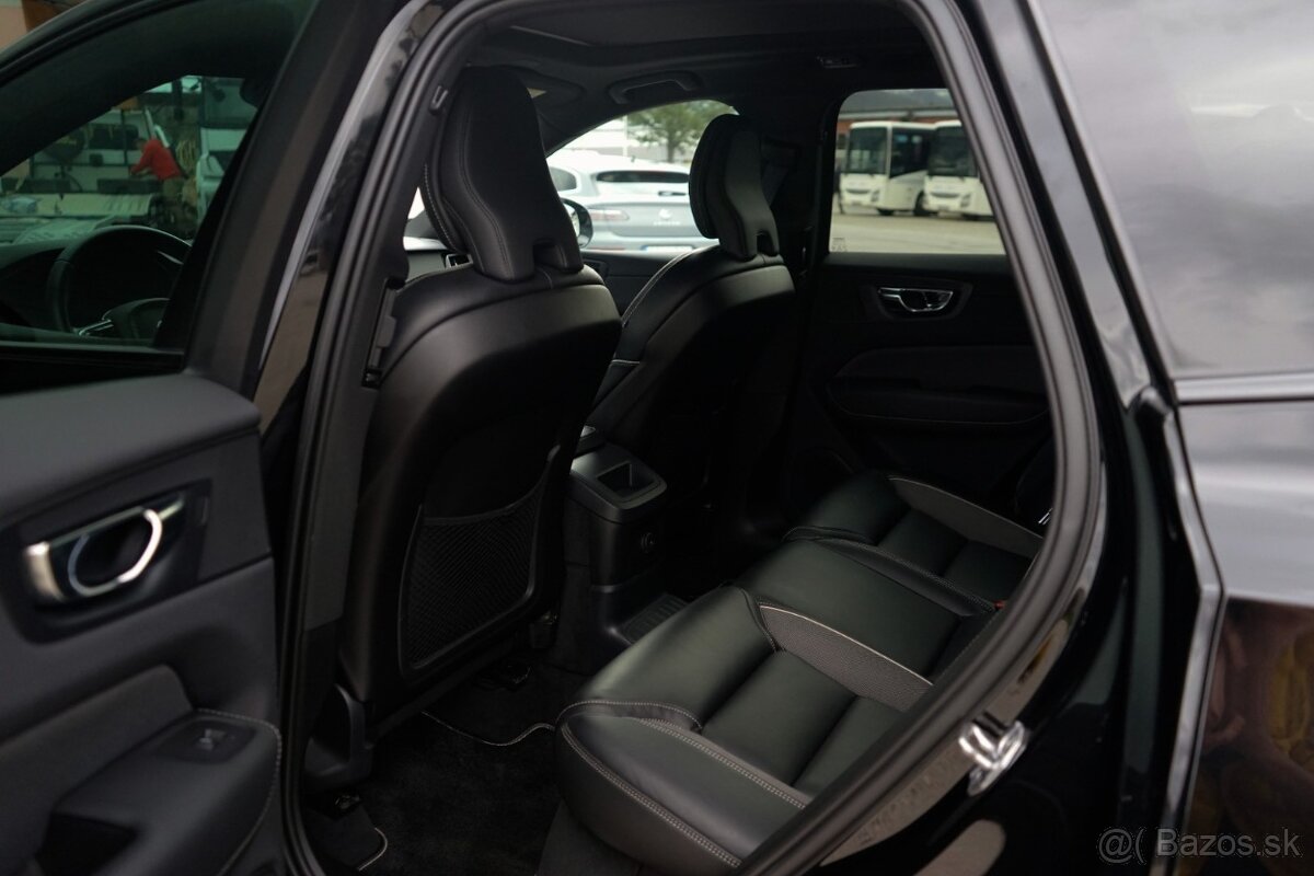 Volvo XC60 T6 Hybrid eAWD A/T - 10
