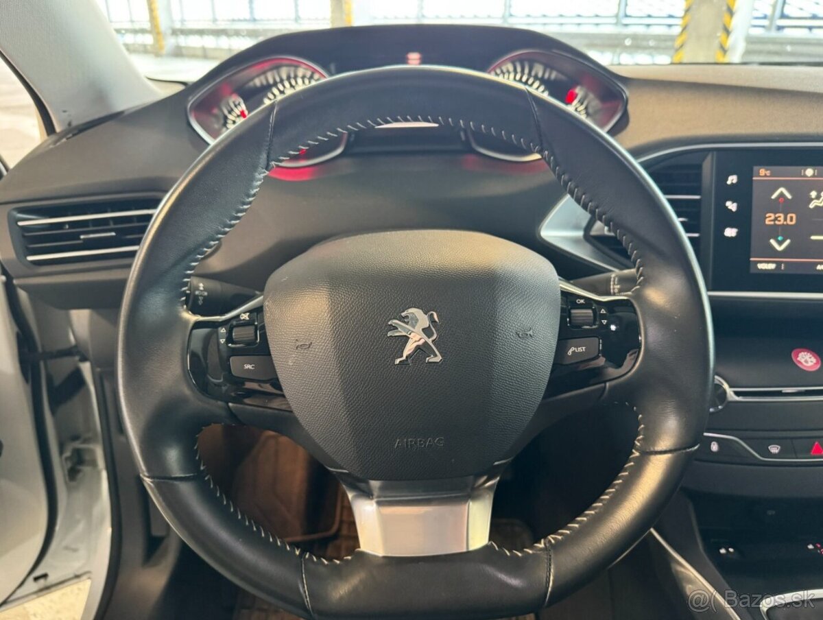 Peugeot 308 - 10