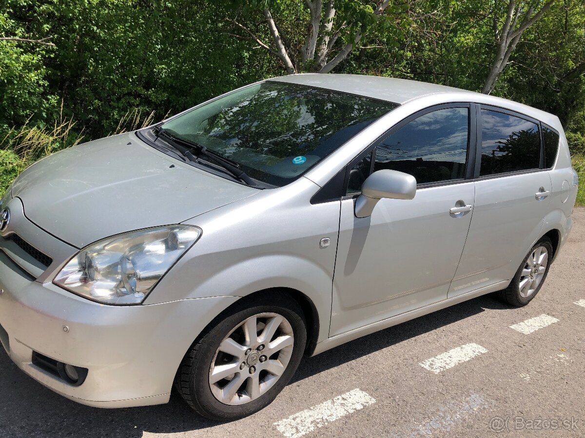 Toyota verso corolla - 10