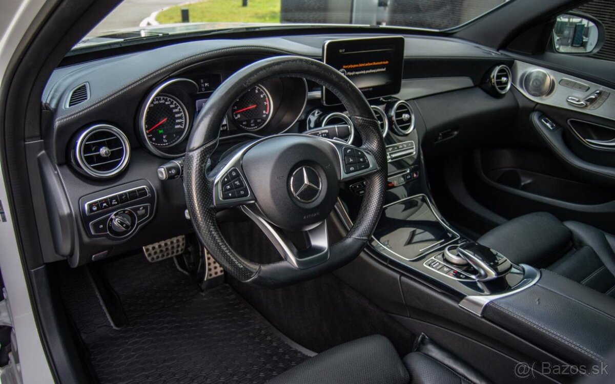 Mercedes-Benz C450 AMG - 10