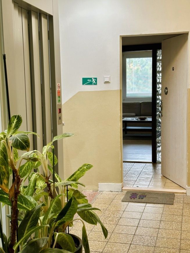 Svetlý 3-izbový byt s loggiou, ul.Ondrejovova, Bratislava II - 10