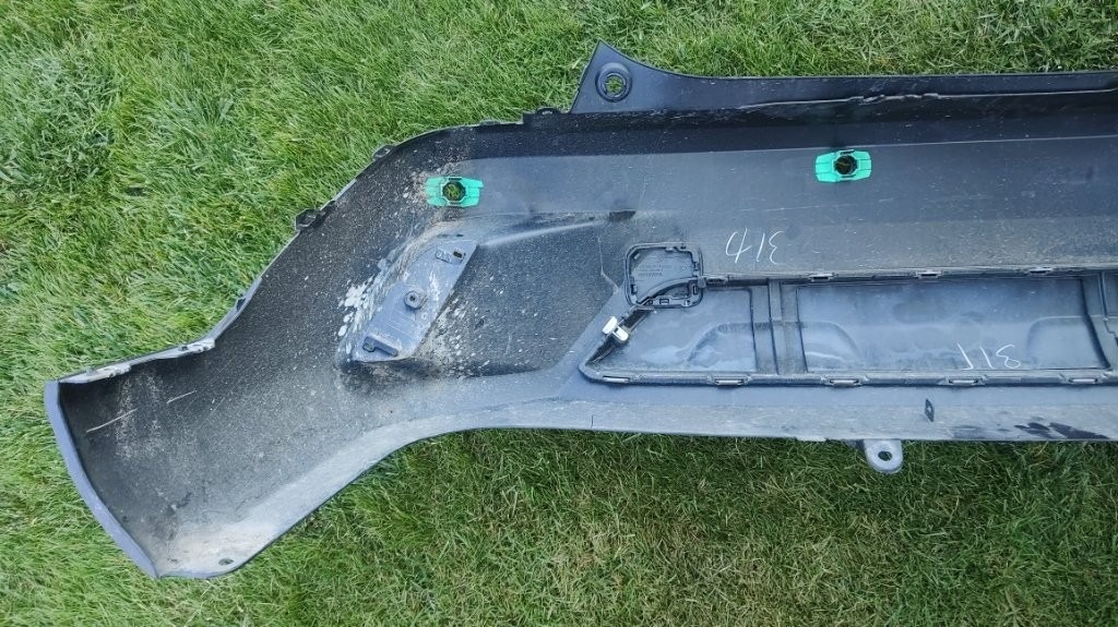 Toyota Corolla Cross 2020 - Zadny naraznik kryt spojler - 10