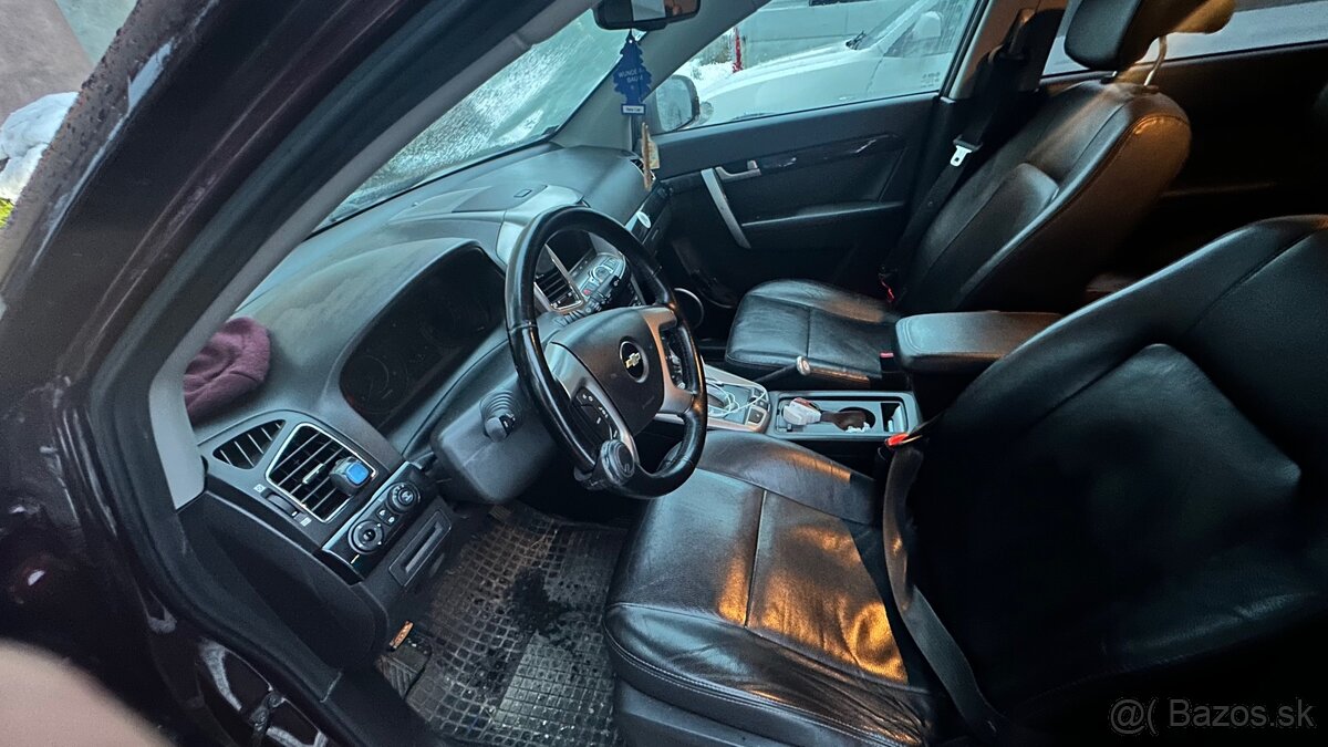 Chevrolet Captiva - 10