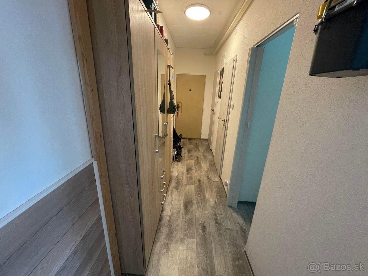 Zrekonštruovaný 3-izb. byt 70 m² + záhradka a garáž, Vrútky - 10