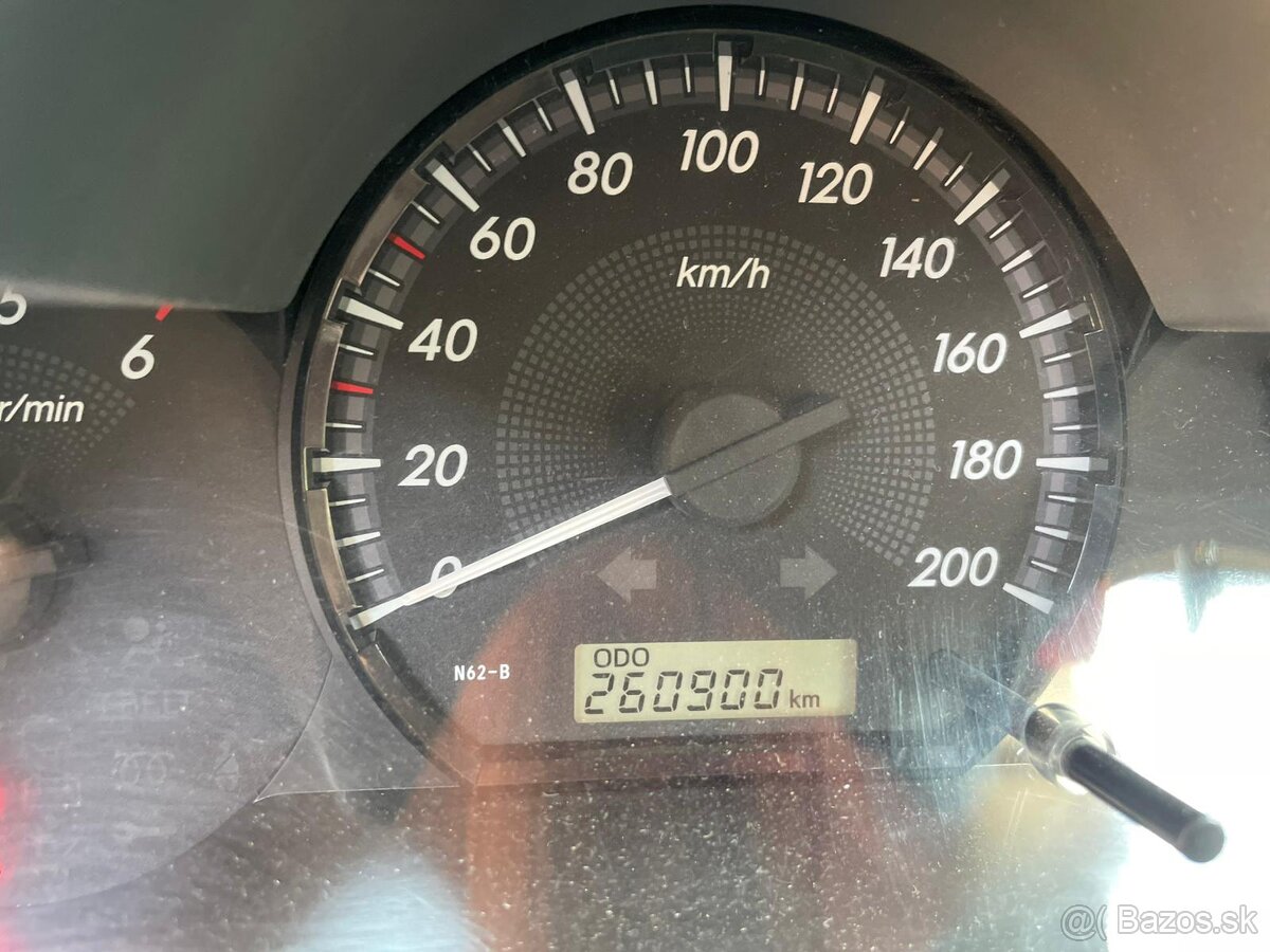 Toyota Hilux 2012 4x4 odpočet dph - 10