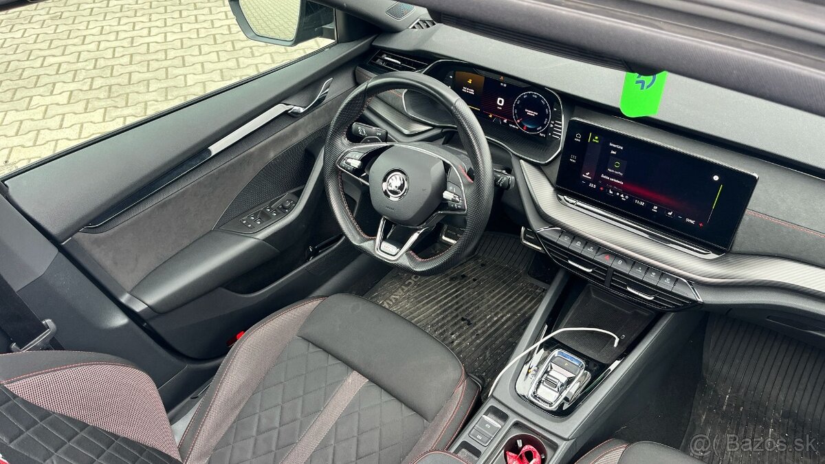 Škoda Octavia Combi RS 2.0 TSI - 10