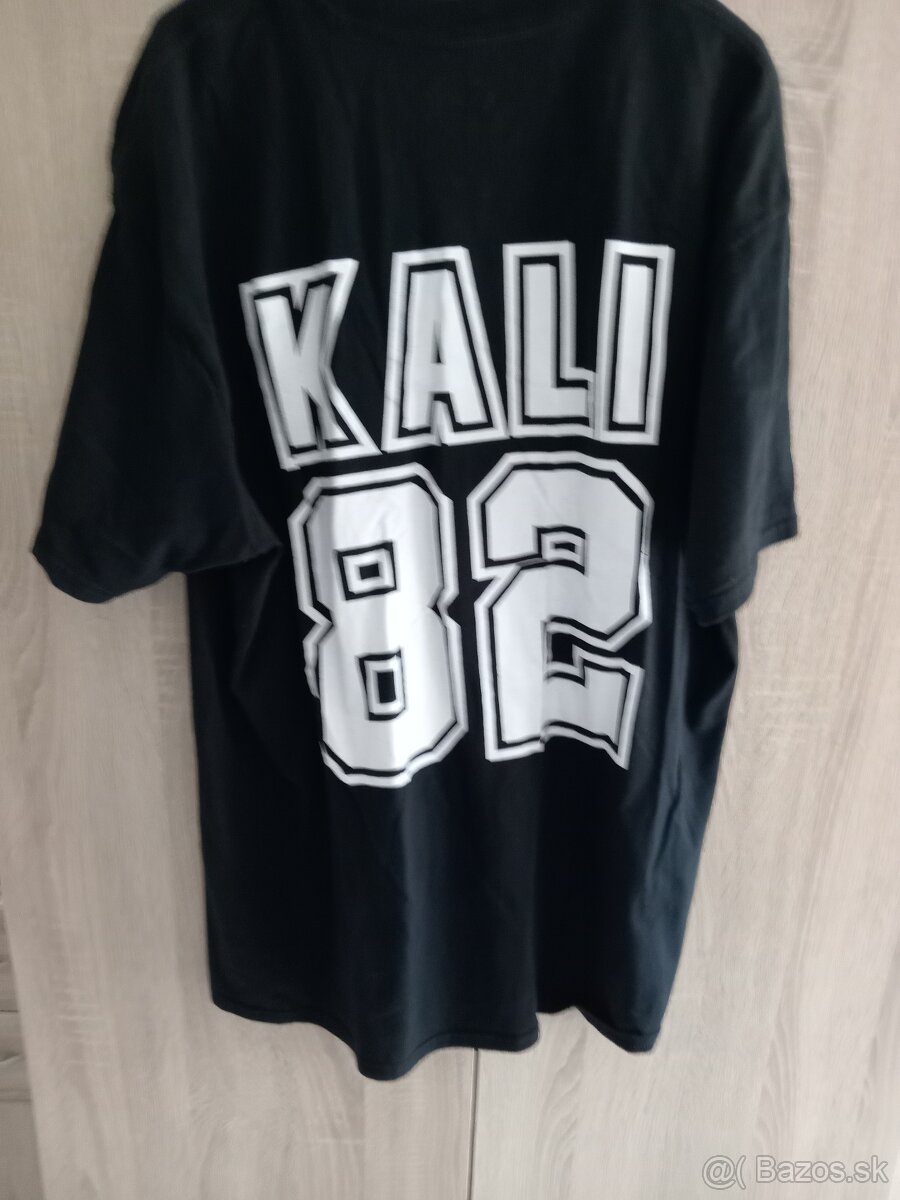 Mikiny a trička kali - 10