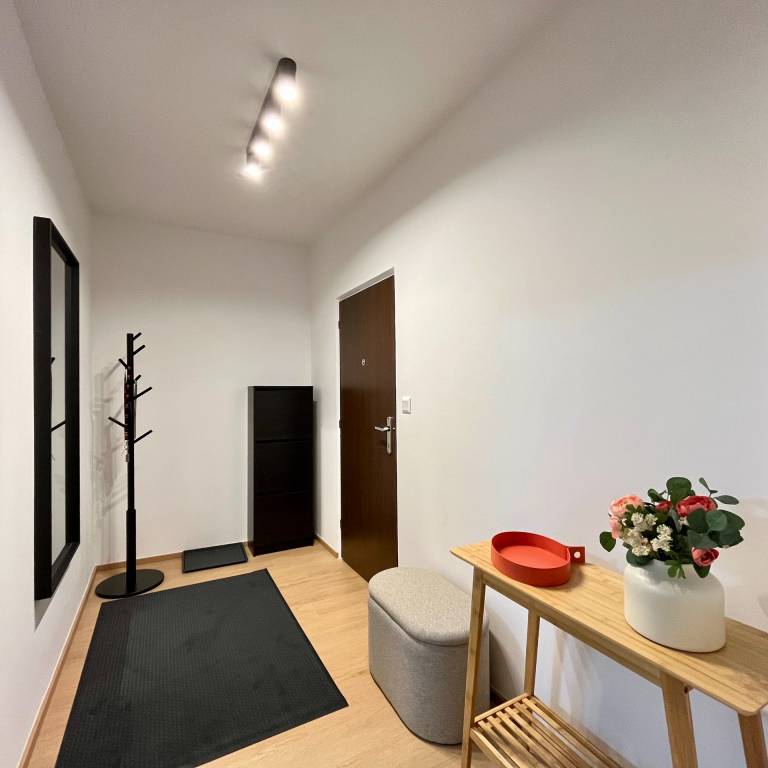 Moderný 3-izbový byt po kompletnej rekonštrukcii na ulici Ba - 10