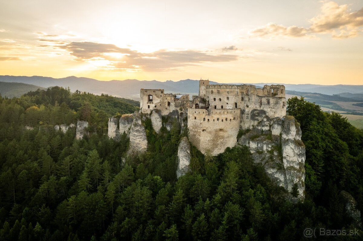 Pozemok pod hradom Lietava - 10