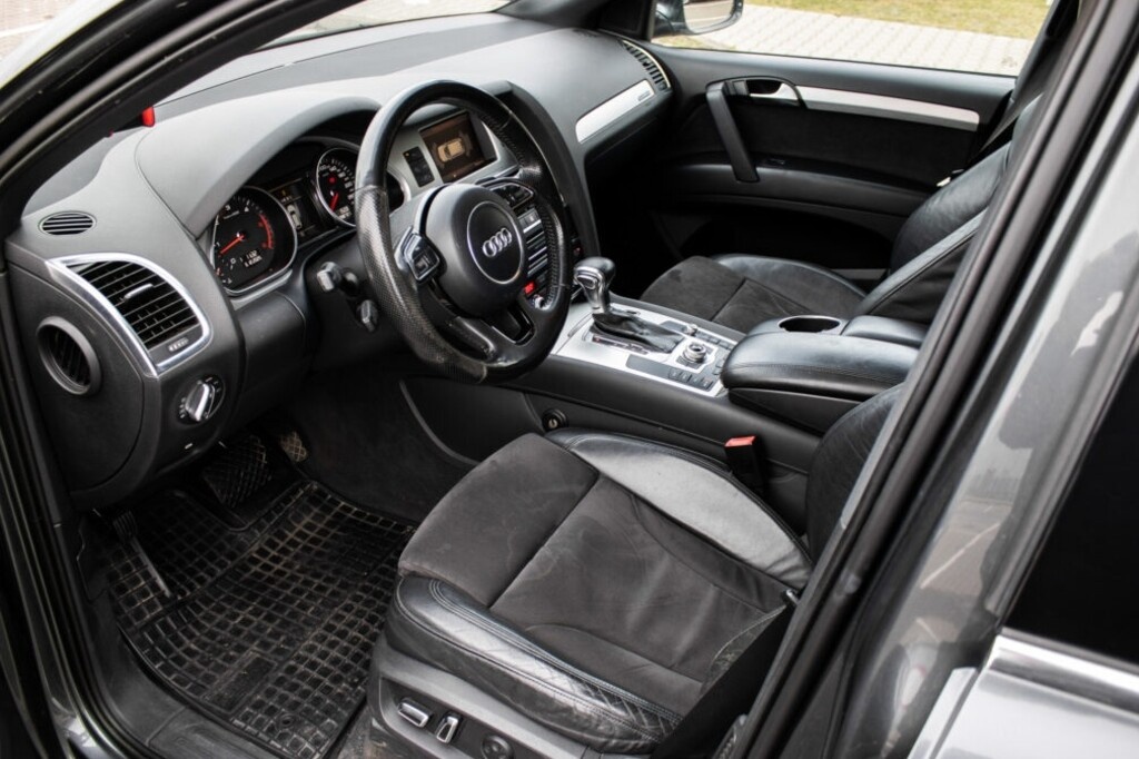 Audi Q7 3.0 TDI quattro Tiptronic S-line (2011) - 10