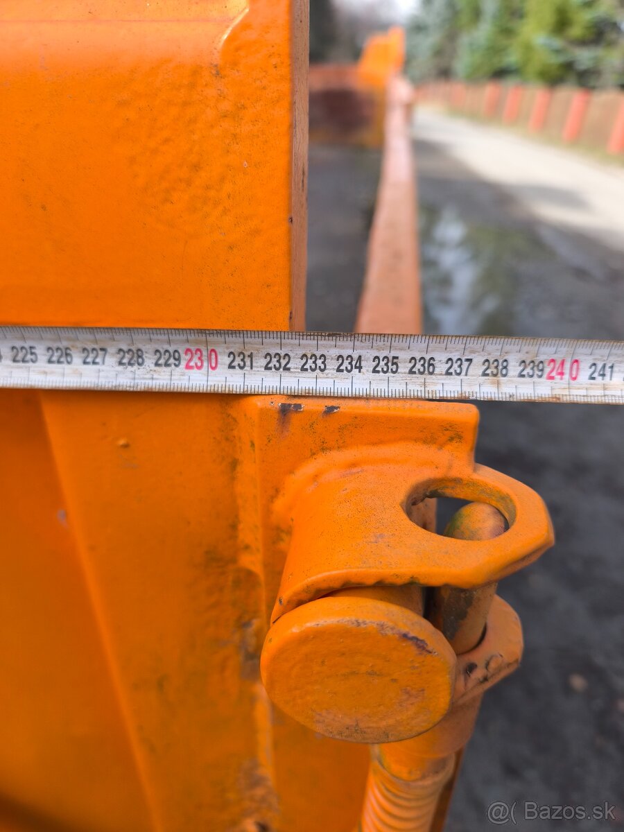 Predám korbu so spodným rámom na výrobu vlečky - 10