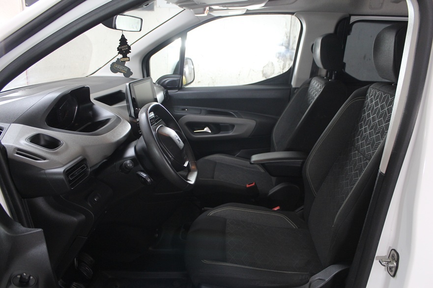 Peugeot Rifter 1.5 BlueHDi Active - 10