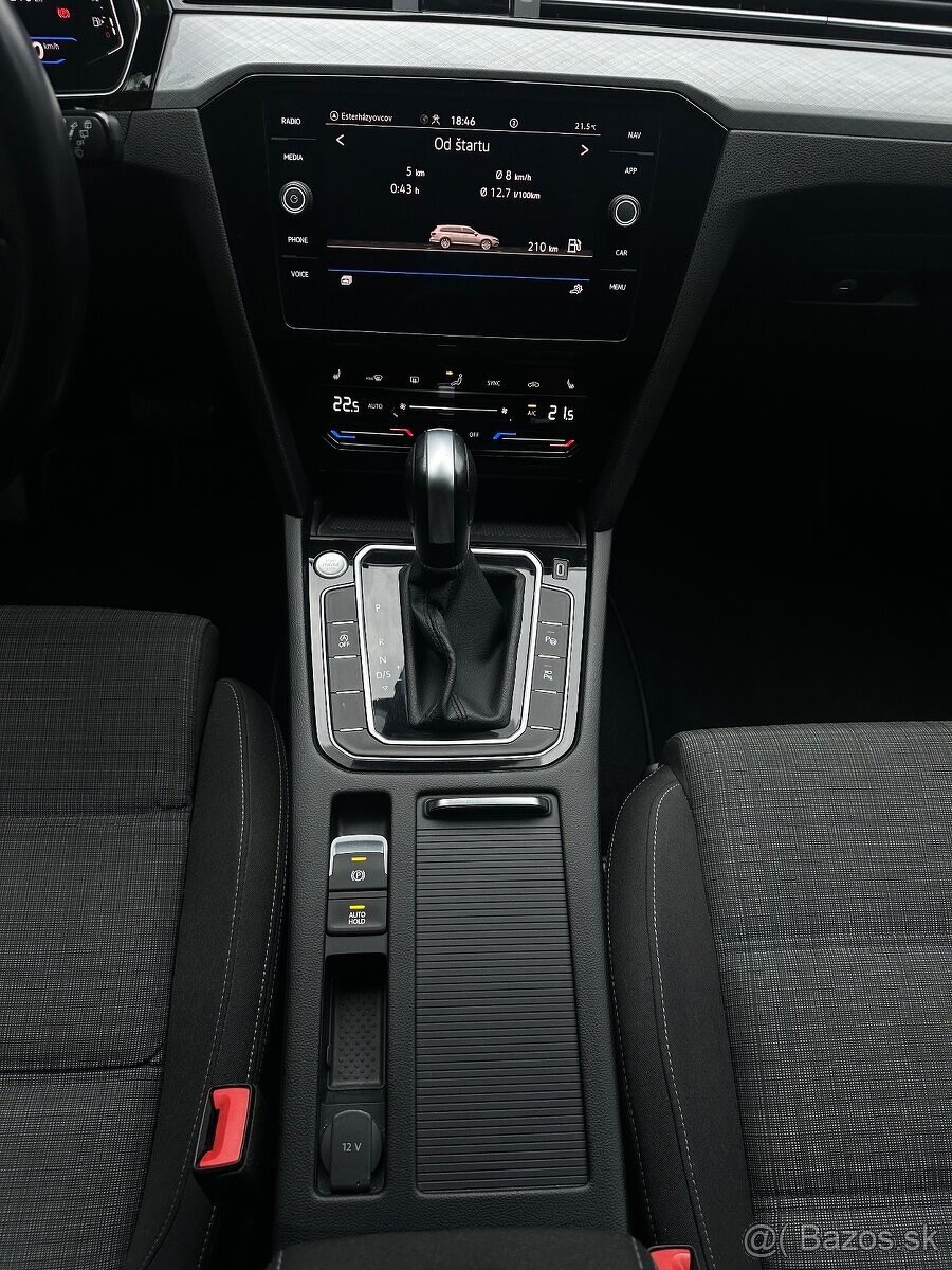 Volkswagen Passat Variant 2.0 TDI EVO Elegance DSG - 10