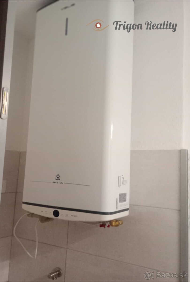 2 izbový novorekonštruovaný byt Komárno Cintorínsky Rad - 10