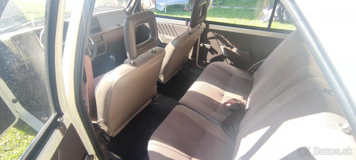 Škoda Forman v luxusnom stave na predaj - 10