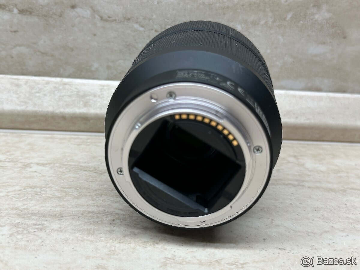 Sony 28-70mm f/3.5-5.6 OSS Sony E-mount - 10
