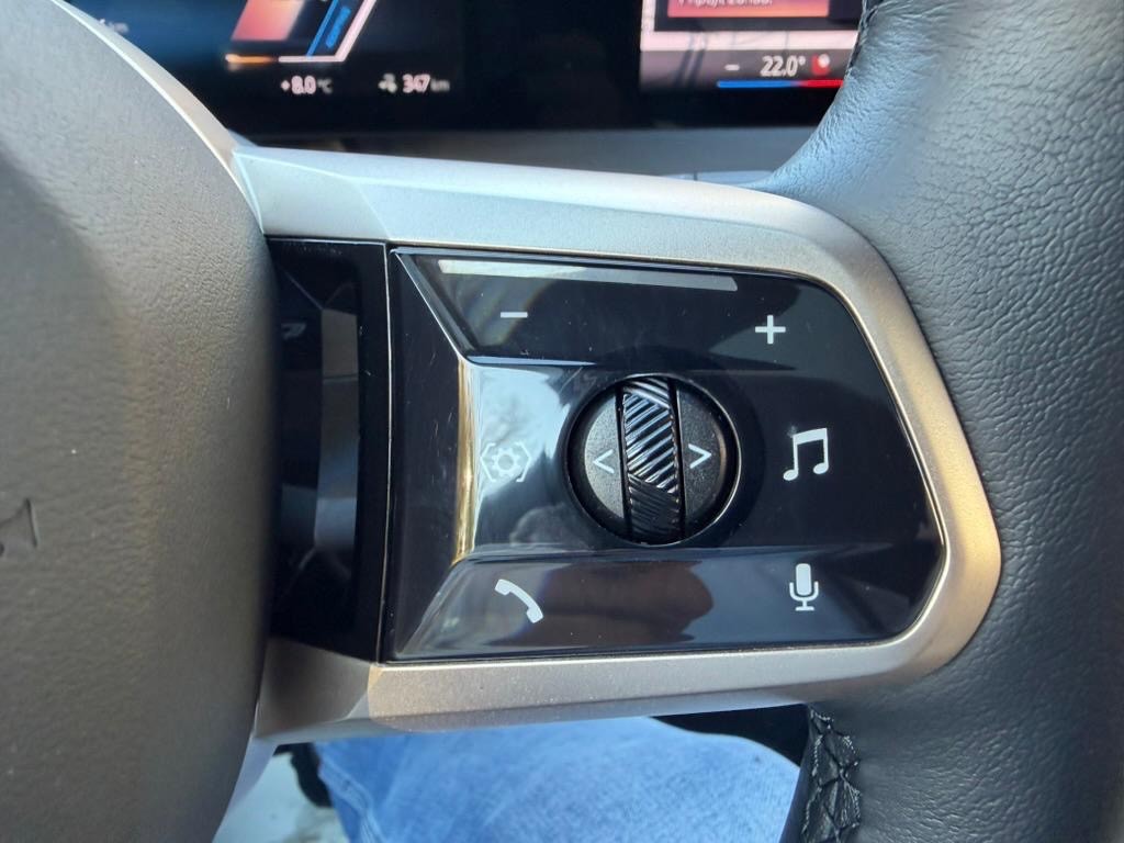 BMW iX 50 xDrive - 10