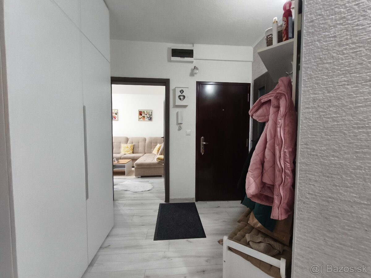 Moderný trojizbový byt s loggiou - 10