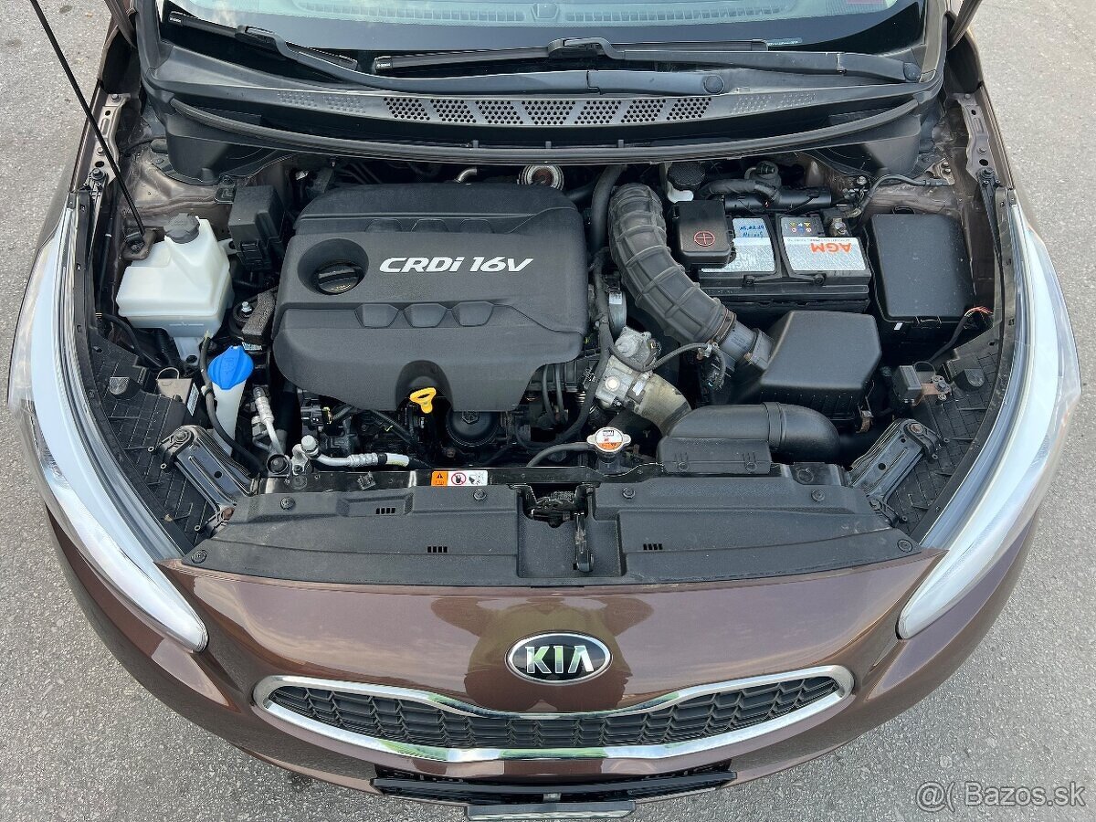 PREDÁM KIA CEED 1,6CRDi 94kW 16V Combi dovoz DE - 10
