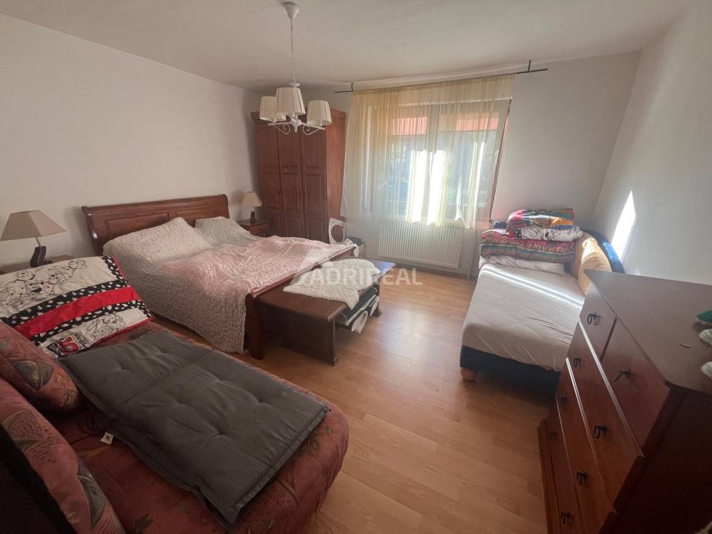 PREDAJ: Rodinný dom-chata, 639 m2; Dolná Bzová-Podkriváň, 18 - 10