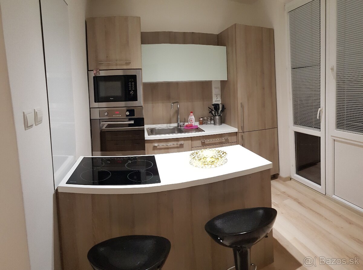 Pekný 1,5 izb. byt na prenájom, Hroncova ul., KE - Sever - 10