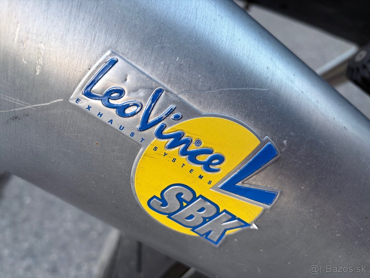 Aprilia Rsv 1000 - 10