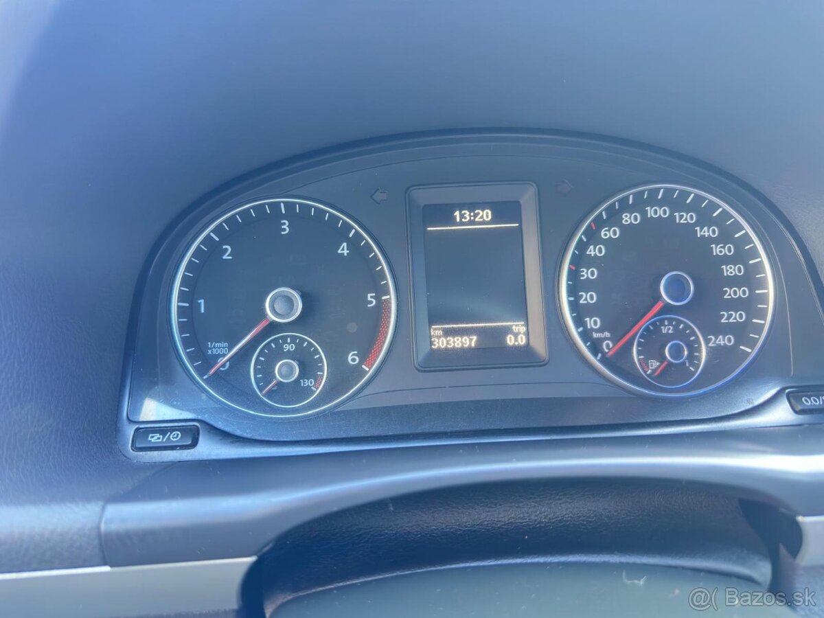 Volkswagen Touran 1.6 TDi - 10