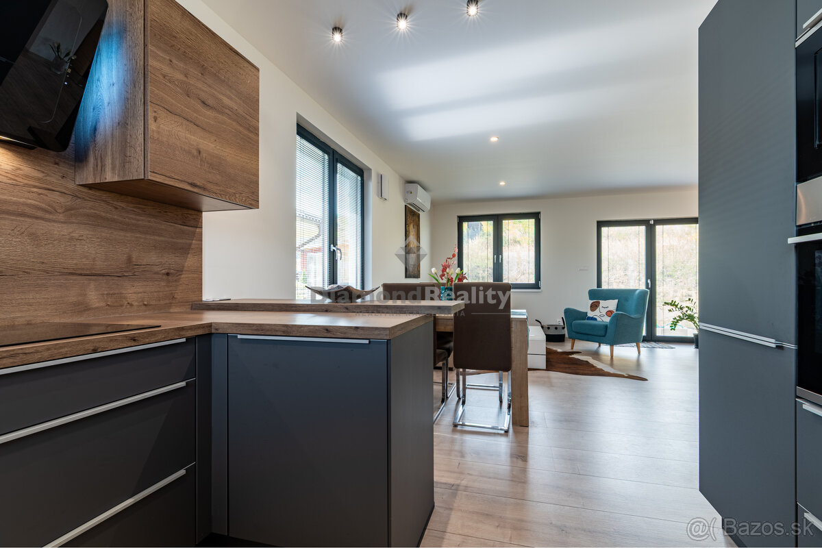 NA PREDAJ NOVOSTAVBA RODINNÉHO DOMU V OBCI GYŇOV - 10