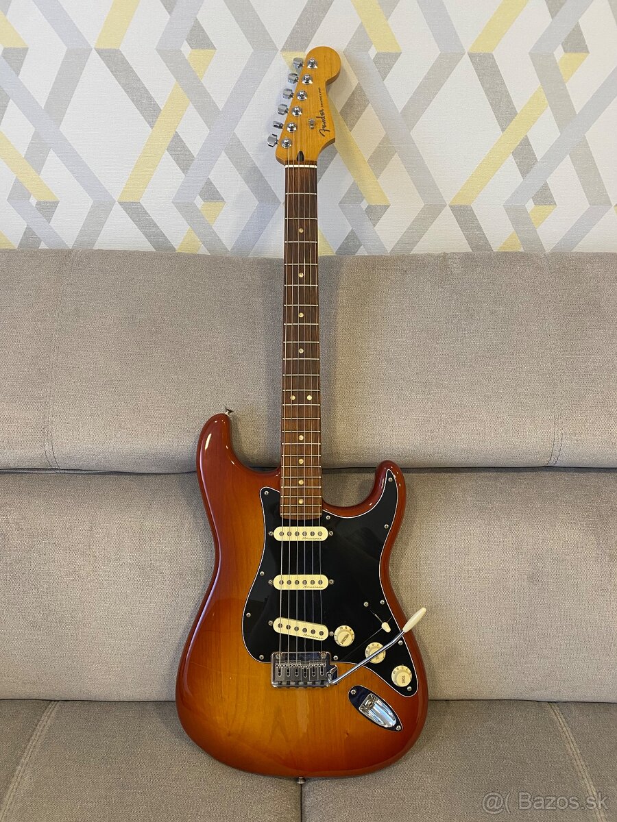 Fender Player Plus Stratocaster - 10