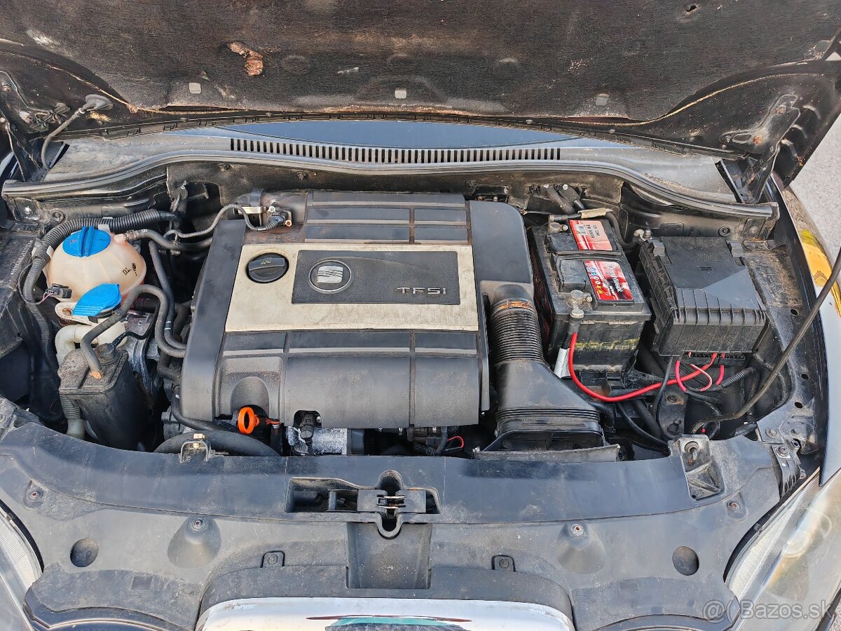 Seat Leon 2,0 TFSI bwa xenon,navi - 10