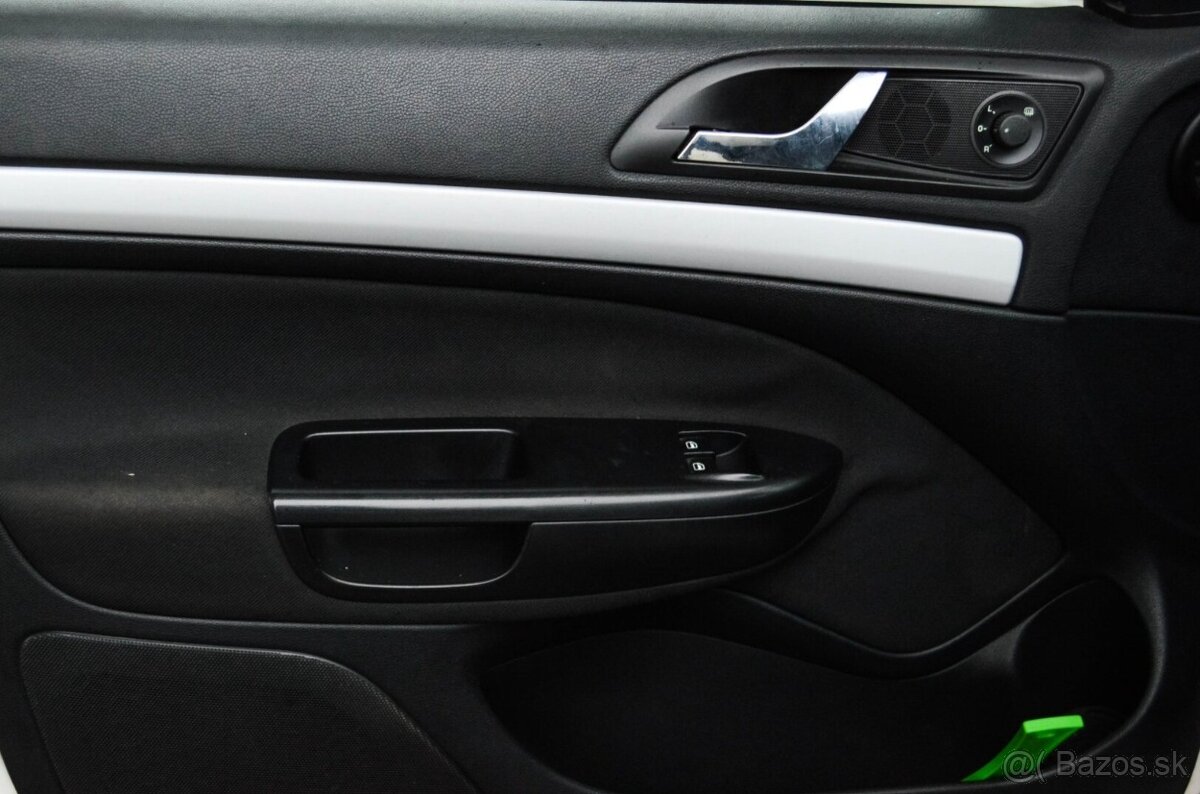 Škoda Octavia Combi 2.0 TDI Ambiente - 10