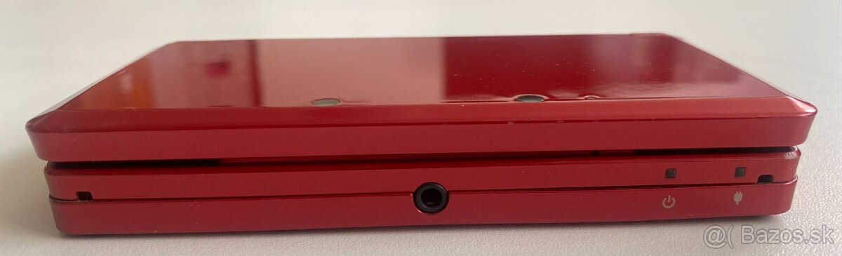 Nintendo 3DS Red + 64gb - 10