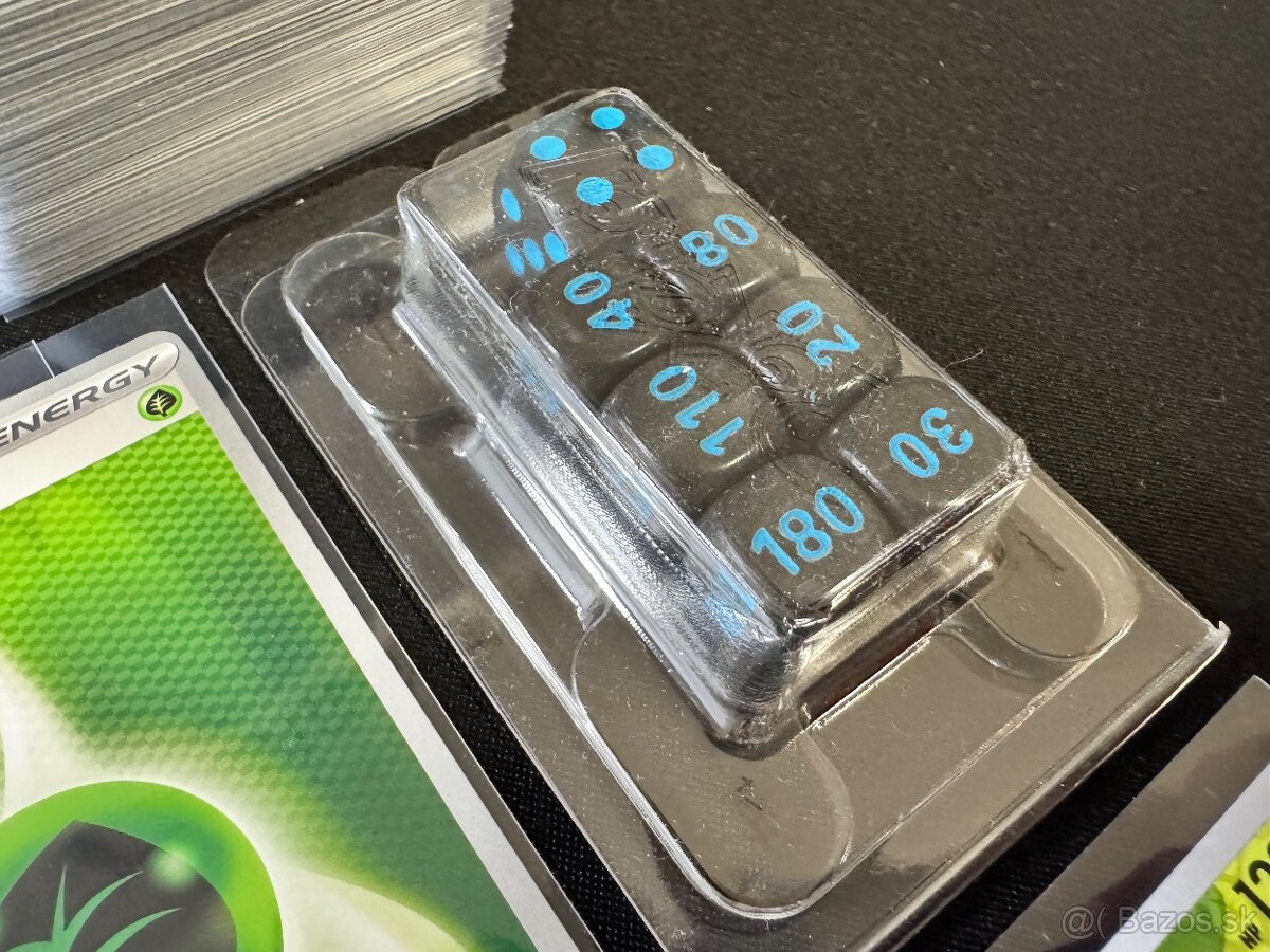 Pokemón MEGA balík G: 100ks kariet v obaloch s EX a darček - 10