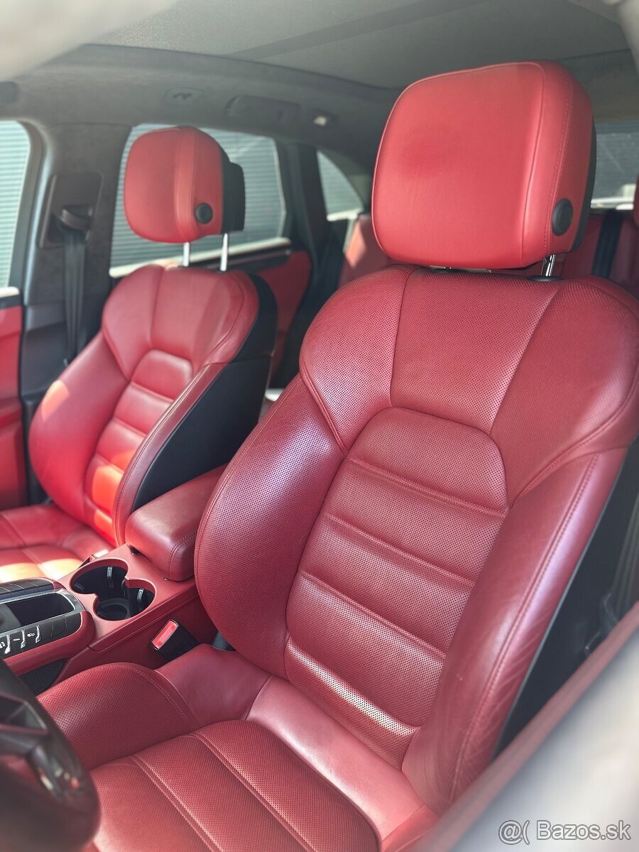 Porsche Macan Turbo 3.6 V6 – FULL výbava | Karbón | 400koni - 10