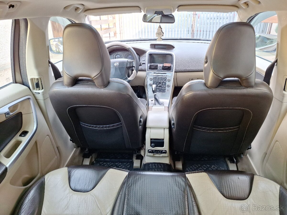 Volvo XC60 2.4 D5 136kw MANUÁL - 10