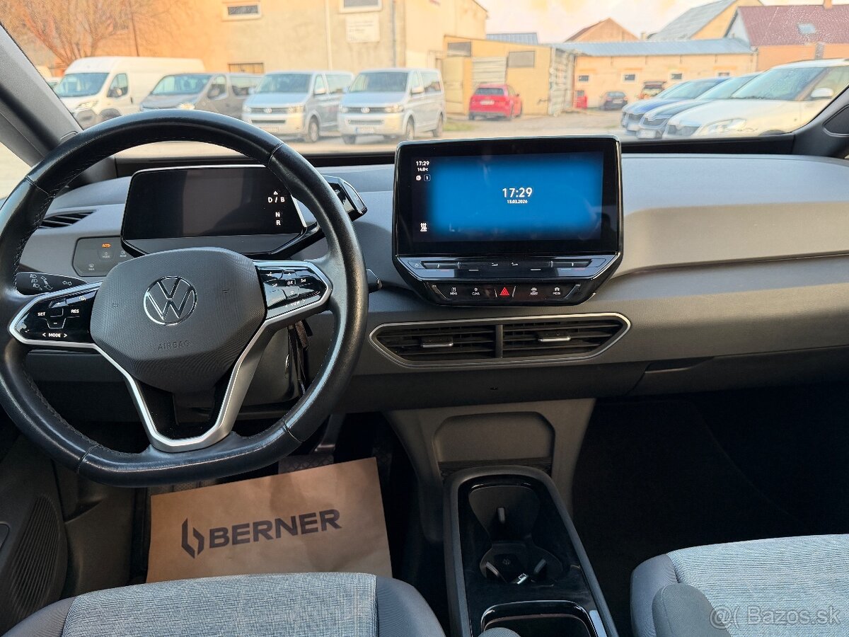 VW ID.3 Pure Performance 45kWh-110kW 46tis km - 10