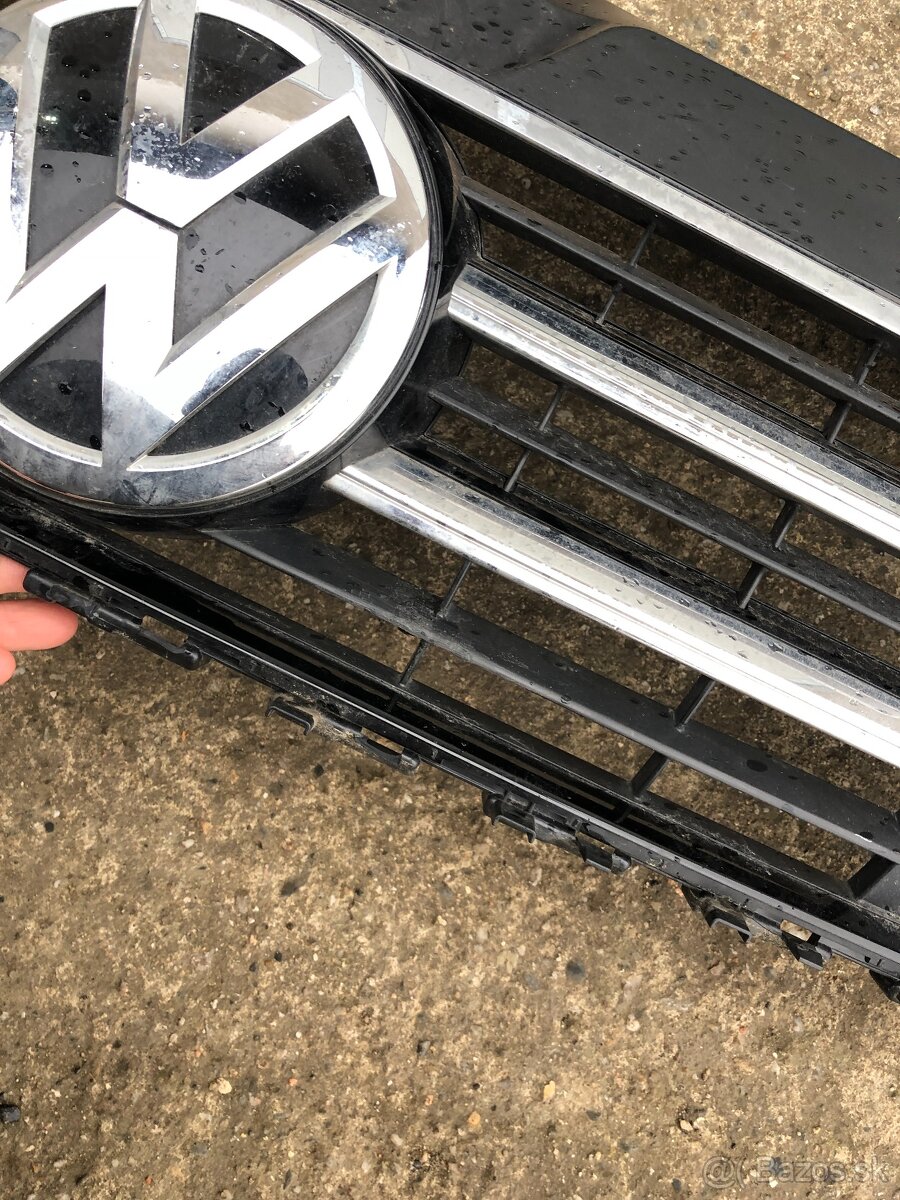 predni naraznik vw t6 15-19 maska mrizky - 10