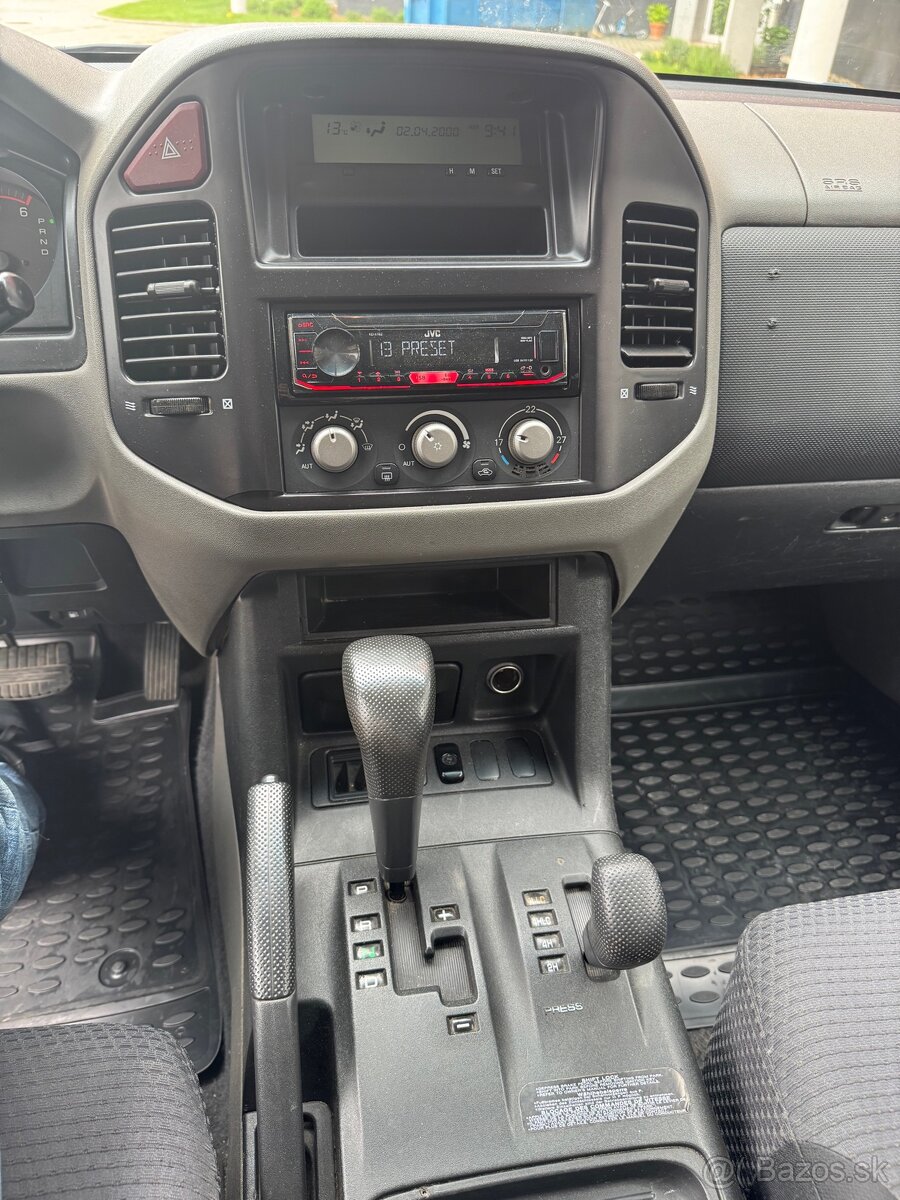 Mitsubishi Pajero Montero 3.2D - 10